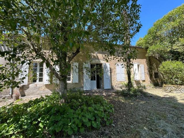 Maison, Lagarde