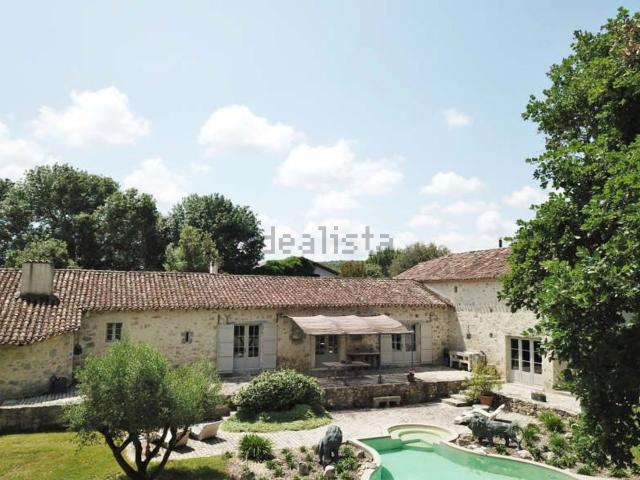 Maison, Lagarde