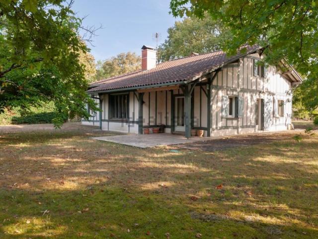 Maison, Laglorieuse