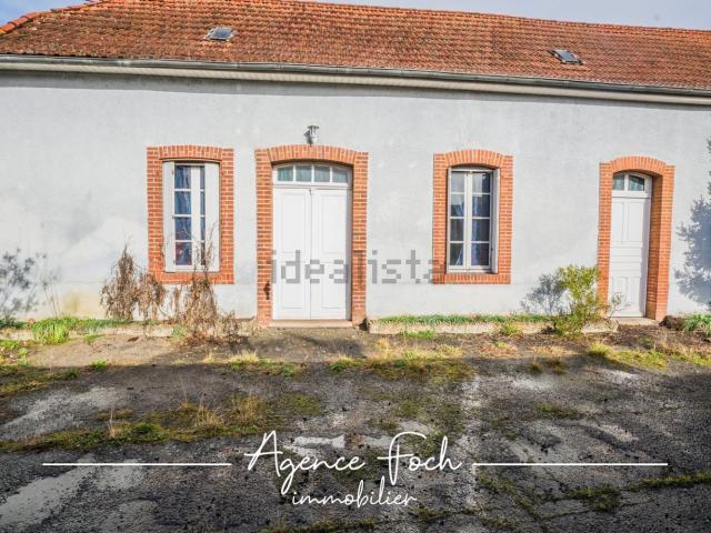 Maison, Laloubère