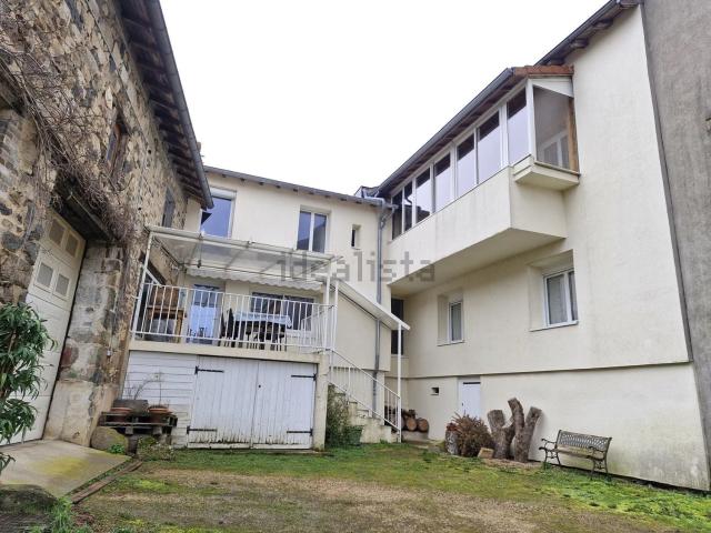 Maison, Lamure sur Azergues