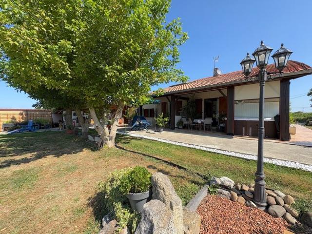 Maison landaise 6 pièces 235m2 sur 6531m2 de terrain 235m² Aire sur l'Adour