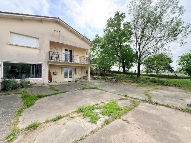 Maison, Lannux