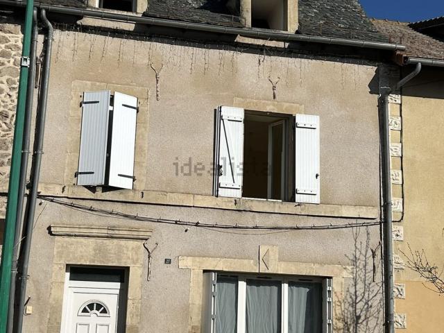 Maison, Lanuéjouls