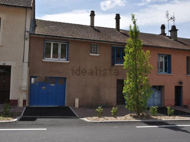 Maison, Lapalisse