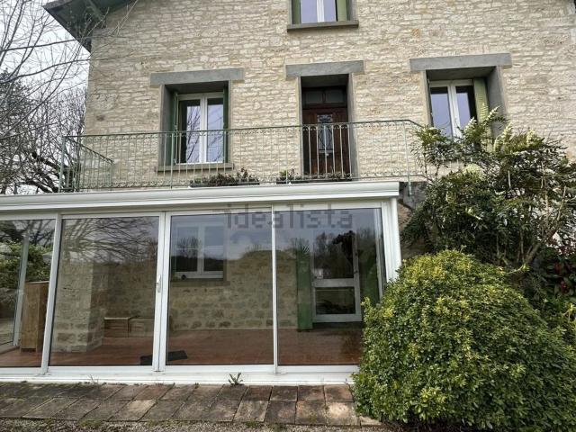 Maison, Lapenche