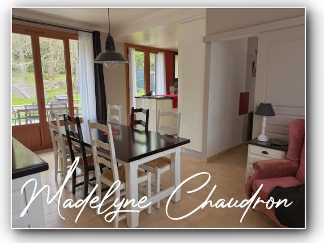 Maison Lardy Bourg – 3 chambres, sans travaux, terrasse sans vis à vis, garage et stationnements. 91
