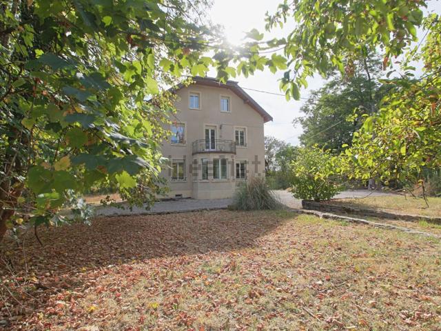 Maison, Larnod