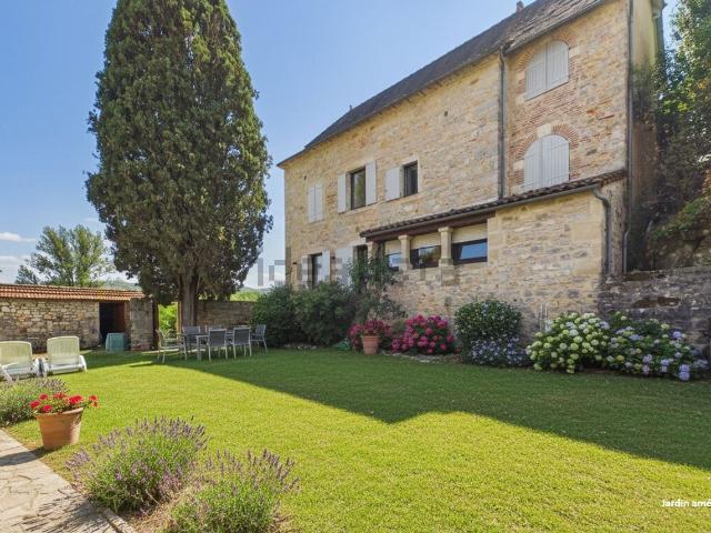 Maison, Larnagol