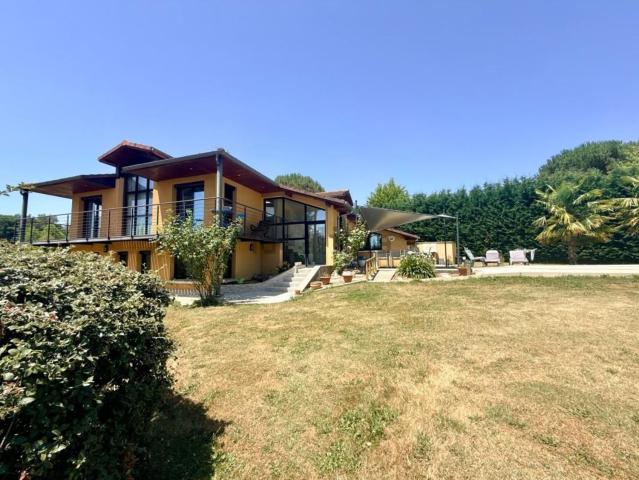 Maison, Laslades