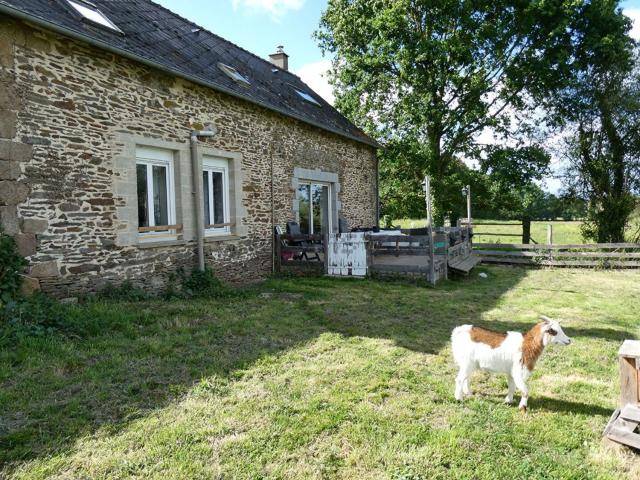 Maison, Lassay les Châteaux