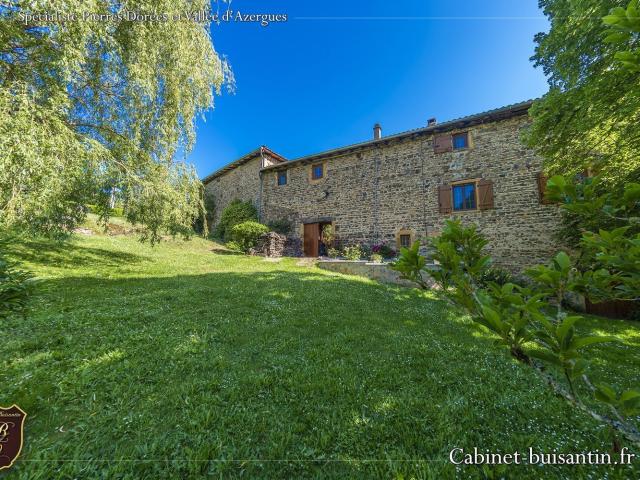 Maison, Létra