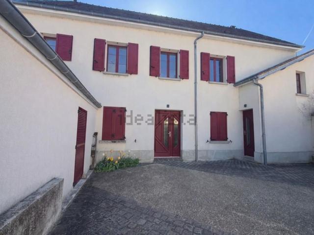 Maison, Le Coudray Montceaux