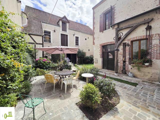 Maison, Le Charme