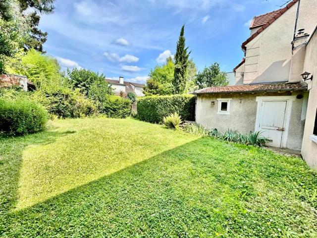 Maison Le Chesnay 47 m2 terrain de 261M2