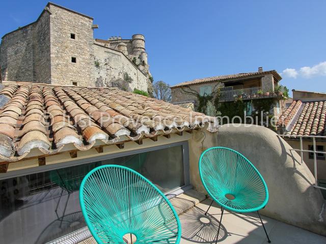 Maison Le Barroux 8 pièces 161.84 m2 avec terrasses et jardi. 162m² Le Barroux