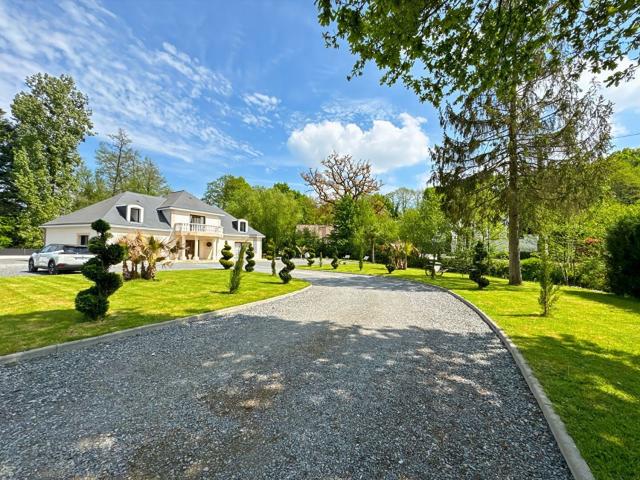 Maison, Le Genest Saint Isle