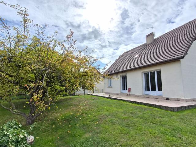 Maison, Le Mont Saint Adrien