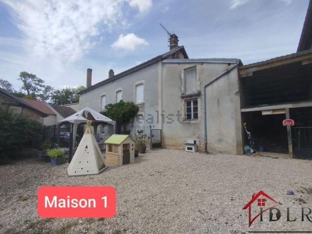 Maison, Le Montsaugeonnais