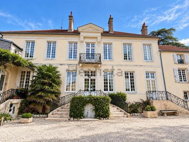 Maison, Le Montsaugeonnais