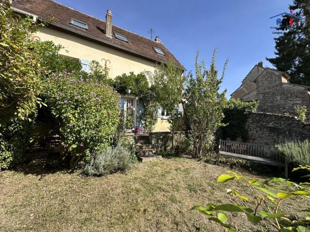 Maison, Le Mage