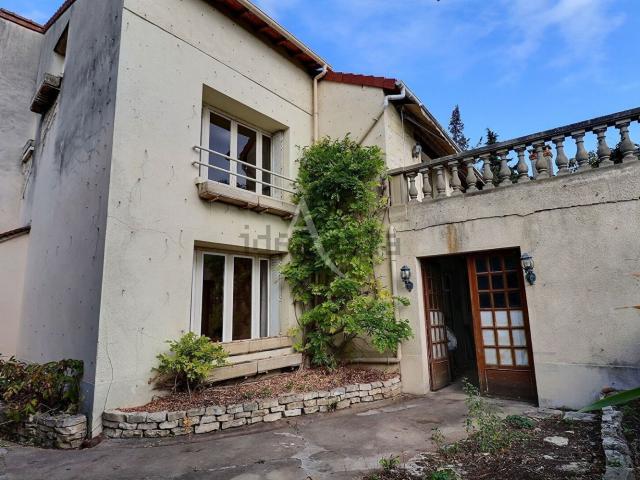 Maison, Le Mesnil le Roi