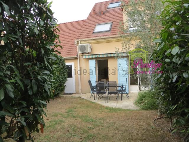 Maison, Le Mesnil le Roi