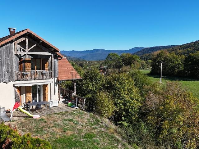 Maison, Le Poizat Lalleyriat