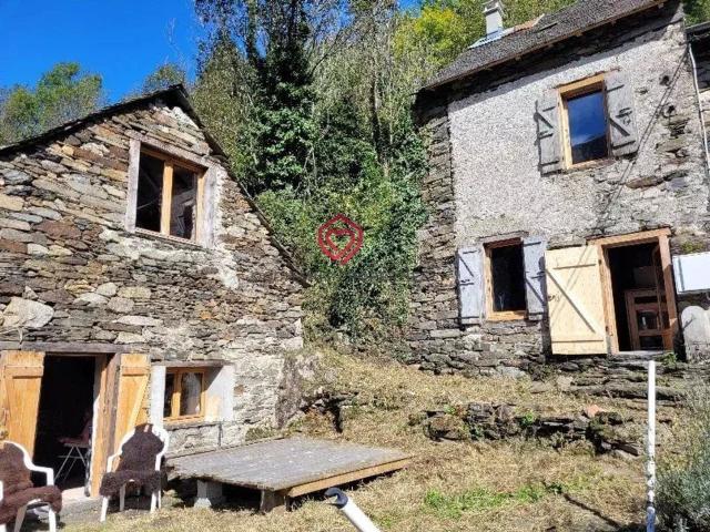 Maison, Le Port