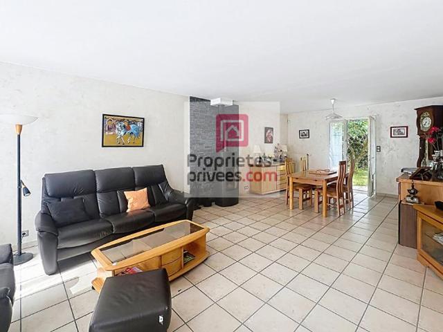 Maison Le Perray En Yvelines 4 chambres et garage