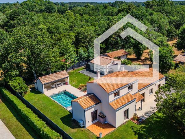 Maison, Le Pian Médoc