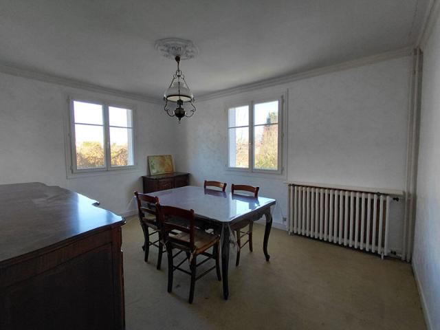 Maison Le Rouget Pers 8 pièce s 170 m2