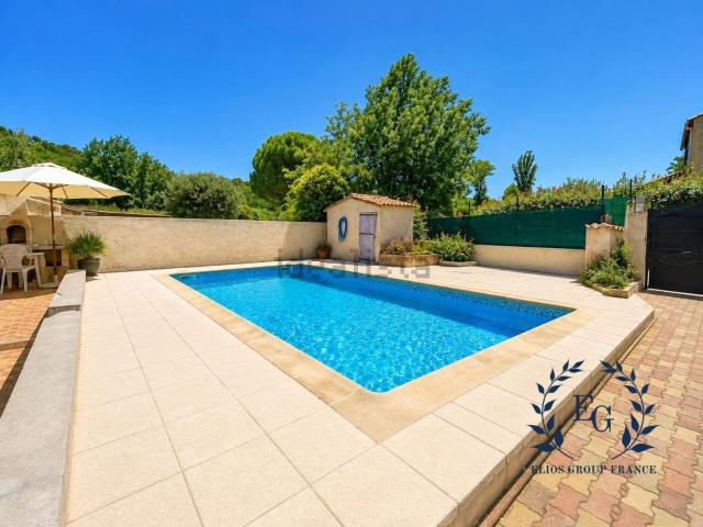 Maison, Le Val