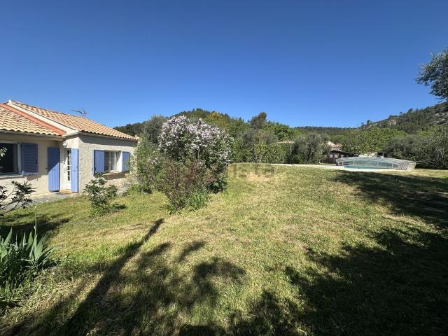 Maison, Le Val