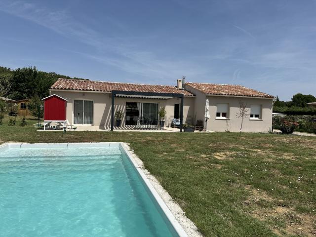 Maison, Le Val