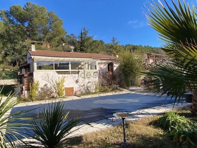 Maison, Le Val
