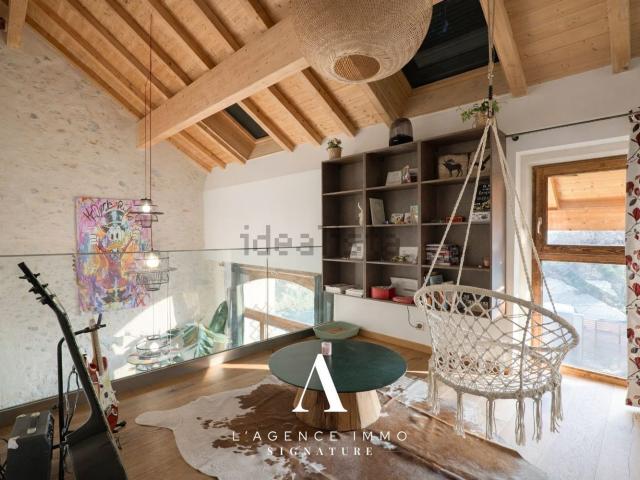Maison, Léaz
