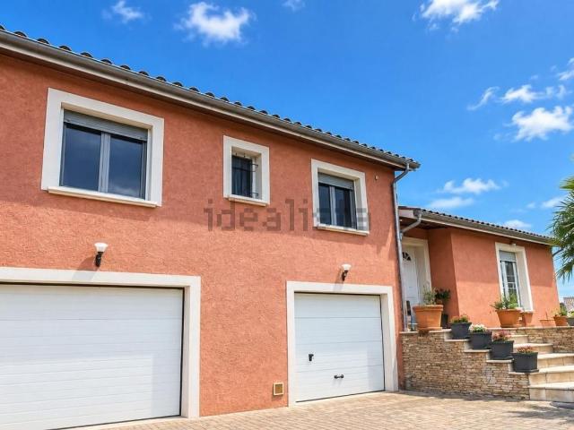 Maison, Légny