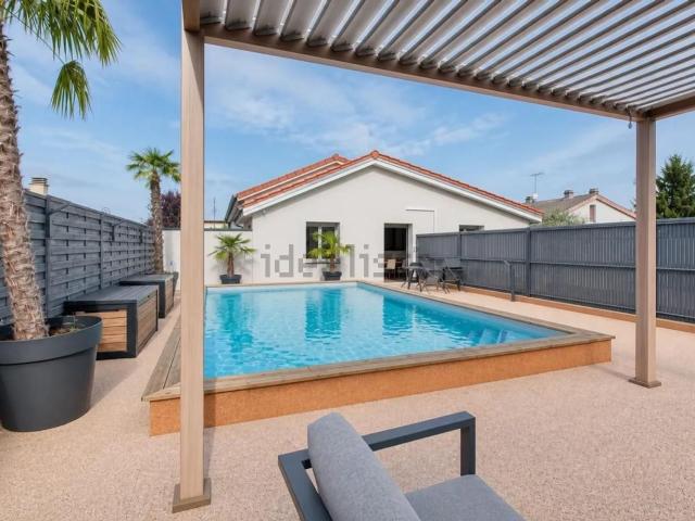 Maison, Lemud