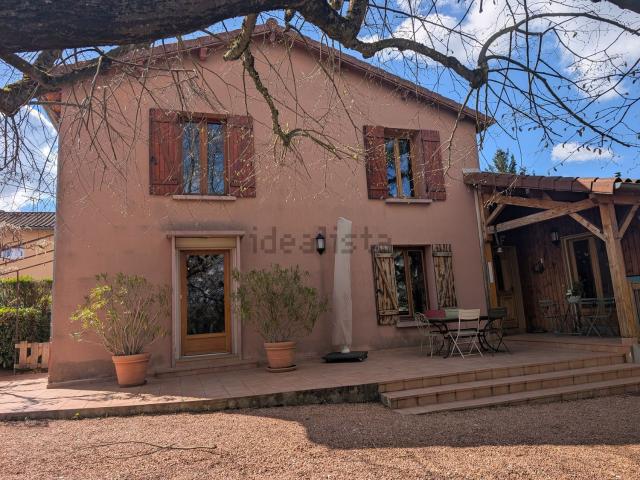 Maison, Lentilly