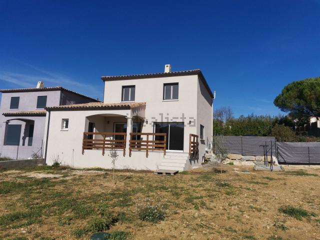 Maison, Les Mages
