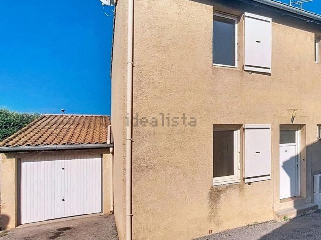 Maison, Les Mées
