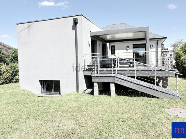 Maison, Les Monts d&apos Aunay
