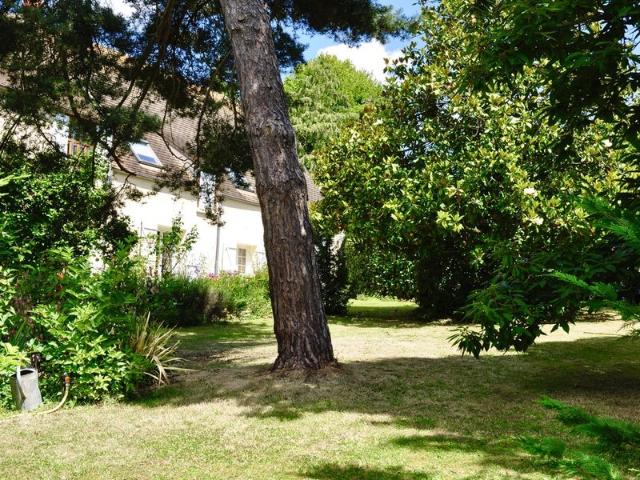 Maison Les Mousseaux Jouars Pontchartrin 210m² Jouars Pontchartrain