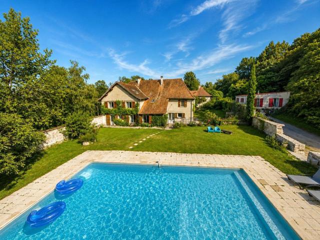 Maison, Les Avenières Veyrins Thuellin
