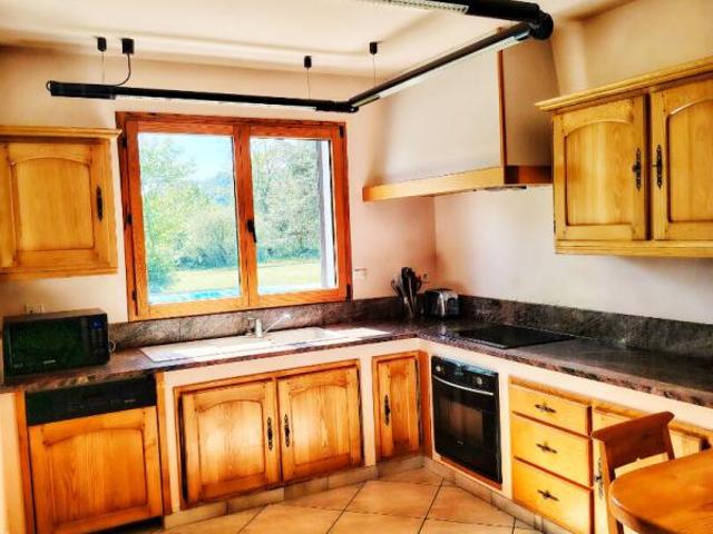 Maison La Bâtie Divisin 6 pièce s 200 m2