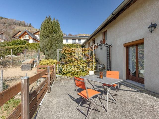 Maison, Les Adrets