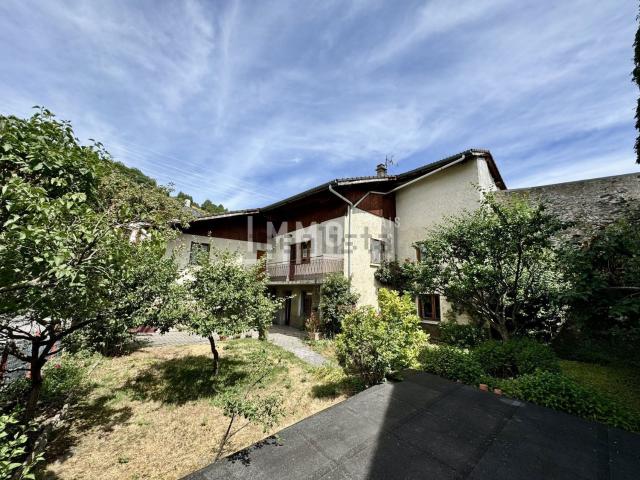 Maison, Les Chapelles