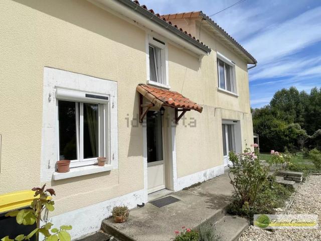 Maison, Les Gours