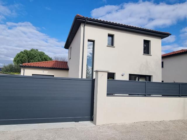 MAISON LIVRAISON Février 2023, 115M2, 4 chambres, au calme absolu, 10 min de dardilly terrain 306m2